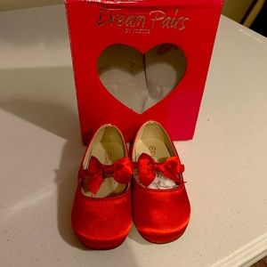 Girls size 5 dress shoes